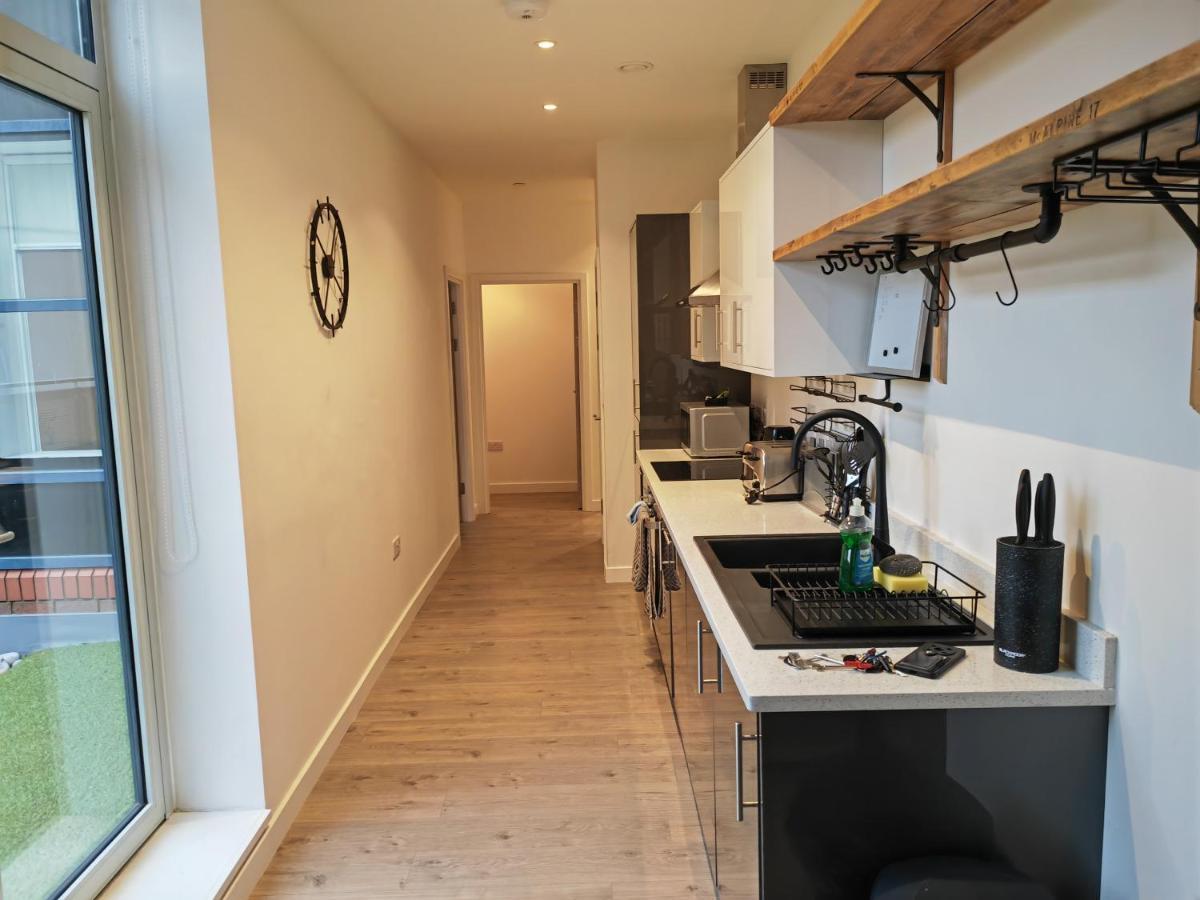 404 Bayard Plaza 2 Bedroom Apartment With Outside Terrace Peterborough Luaran gambar